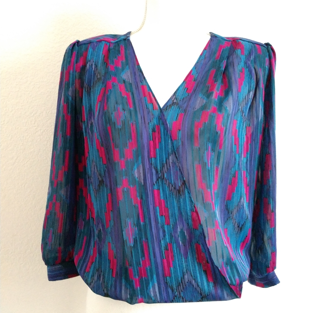 Pretty Wrap Front Blouse Geometric Print V-Neck Sheer Size Medium Chest 38"